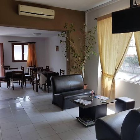Hotel Paralia Nea Karvali Ngoại thất bức ảnh