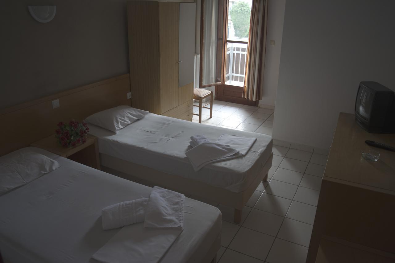 Hotel Paralia Nea Karvali Ngoại thất bức ảnh